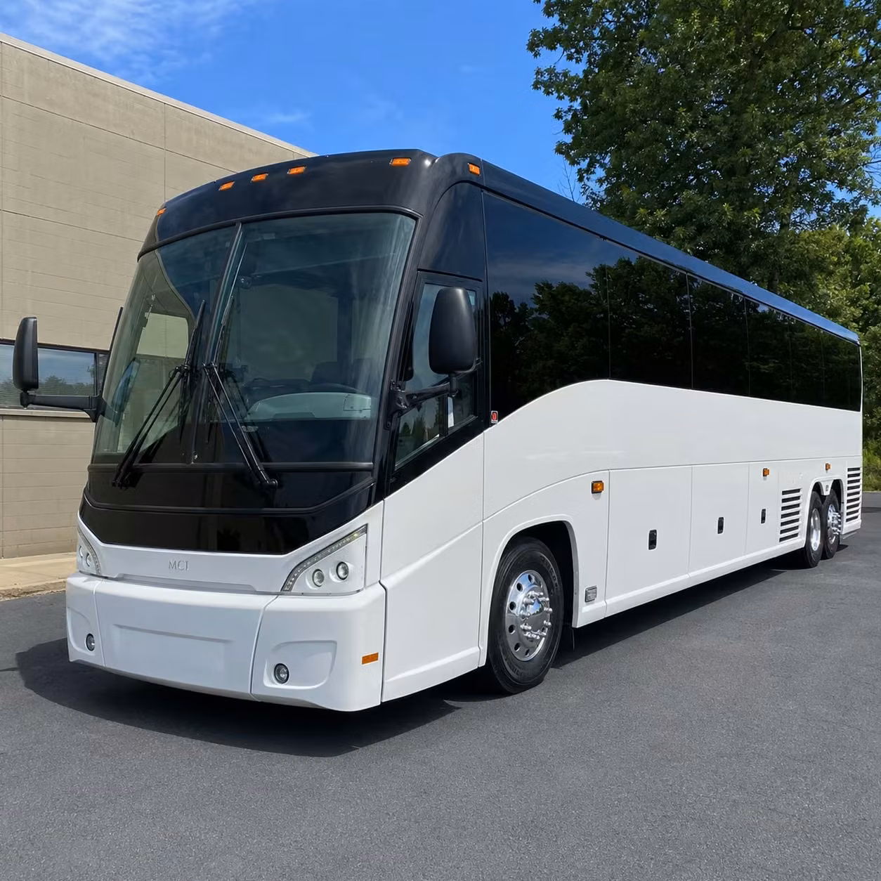 shuttle buses for los angeles air force base and joint forces training base transfers